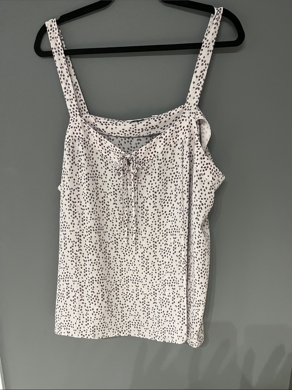 3/$15 Reitmans White Cami with Small purple Spot Print